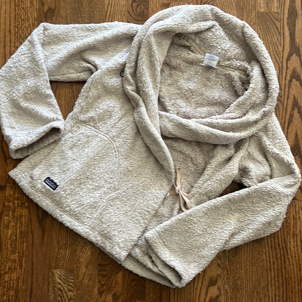 Patagonia fleece jacket.